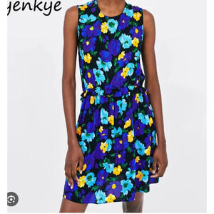 NWT Womens Zara Blue Flower Pattern Dress Elasticated Waisted V Front Large 2181
